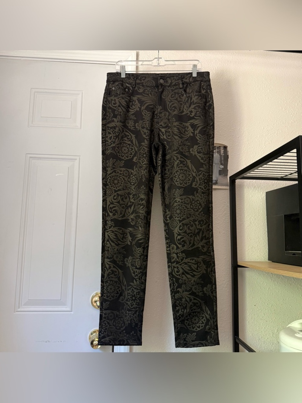 KILLSTAR black scroll floral print knit waxed‎ stretch slim leg pants